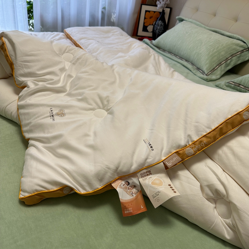 91家纺网 家纺一手货源 找家纺 总青螺专业功能纤维被芯-2022羊绒蛋白大豆立体春秋冬被直播
