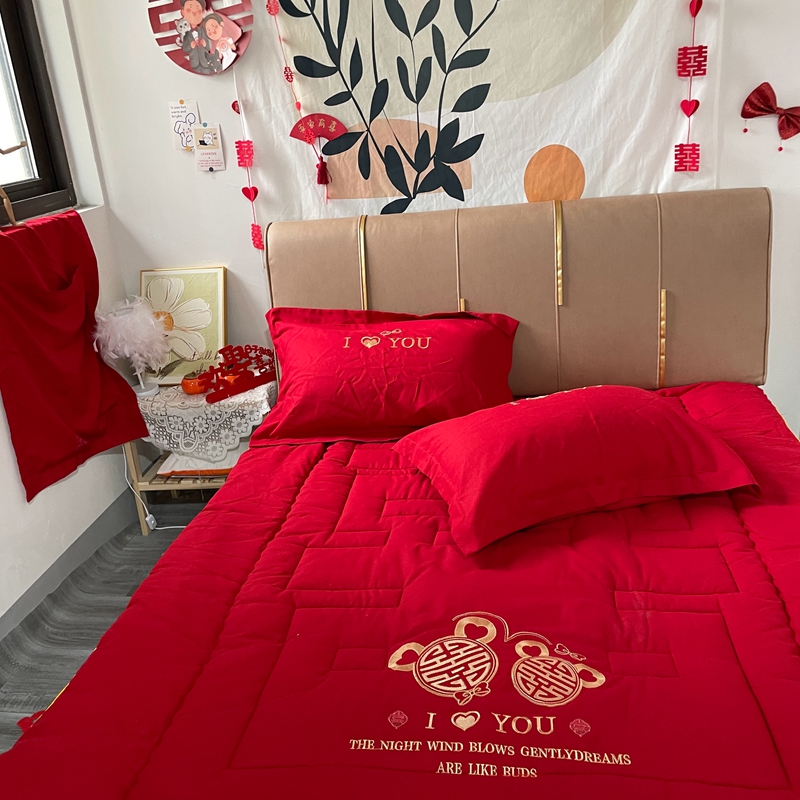 91家纺网 家纺一手货源 找家纺 玉雅家纺 2025新款新疆棉花结婚刺绣婚庆床垫床褥加厚垫被 爱意满满