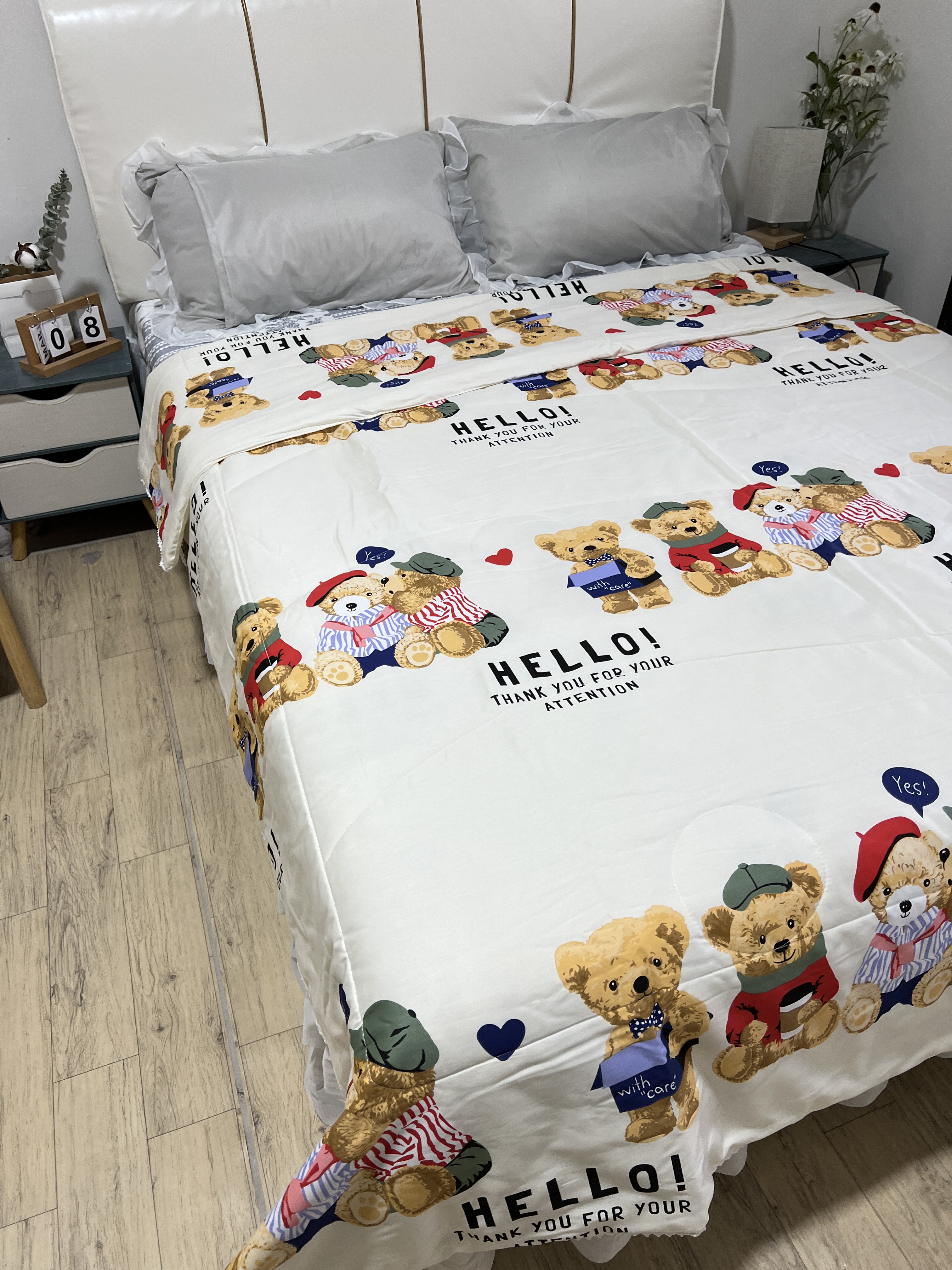 91家纺网 家纺一手货源 找家纺 德芙 2023新款全棉印花卡通夏被四件套 邦迪仔