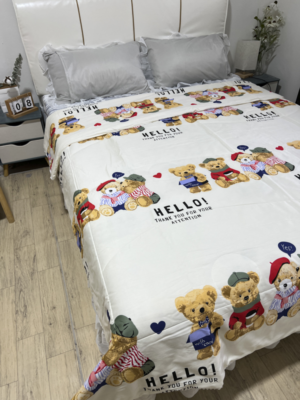 91家纺网 家纺一手货源 找家纺 德芙 2023新款全棉印花卡通夏被四件套 邦迪仔