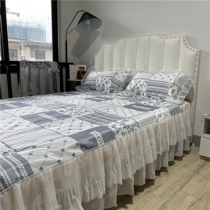 91家纺网 家纺一手货源 找家纺 花漾 2023直播爆款轻奢风满天星冰豆豆席子凉席床裙款 法式浪漫