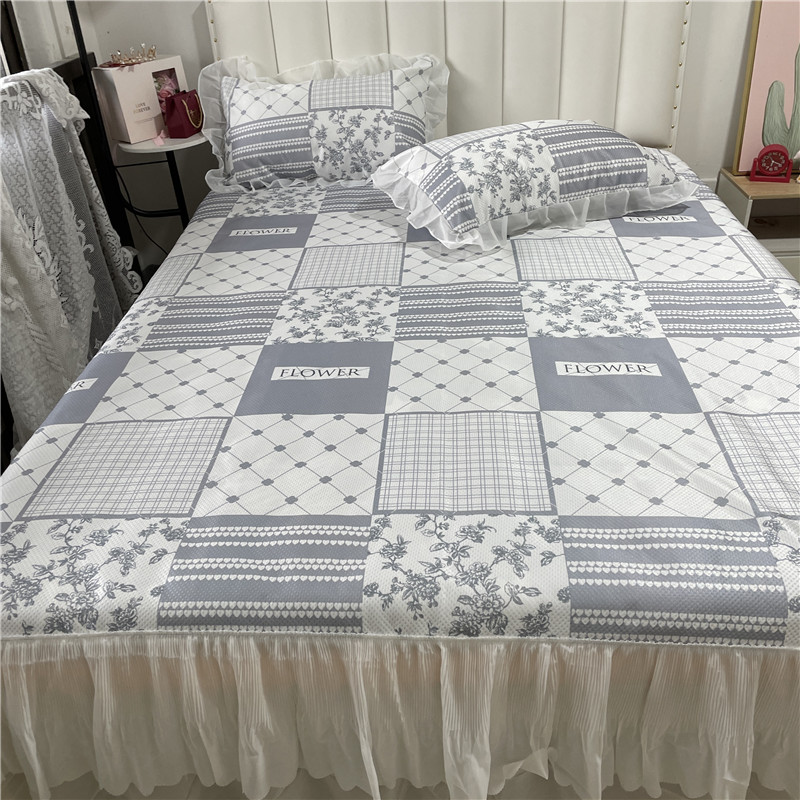 91家纺网 家纺一手货源 找家纺 花漾 2023直播爆款轻奢风满天星冰豆豆席子凉席床裙款 法式浪漫