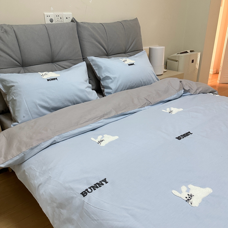 91家纺网 家纺一手货源 找家纺 时年 全棉水洗棉毛巾绣系列 40水洗-邦尼兔蓝