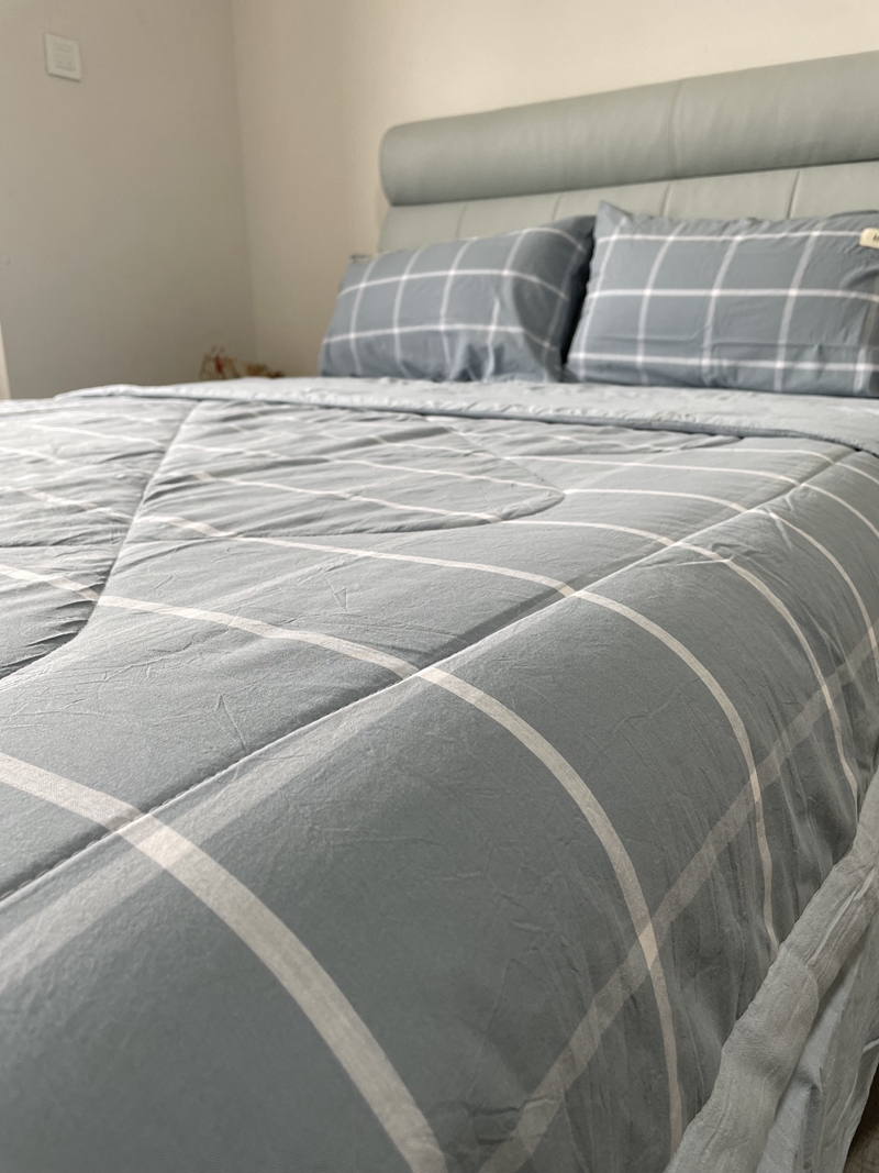 91家纺网 家纺一手货源 找家纺 恋人优选 2023新款A类全棉色织水洗棉夏被 海蓝格