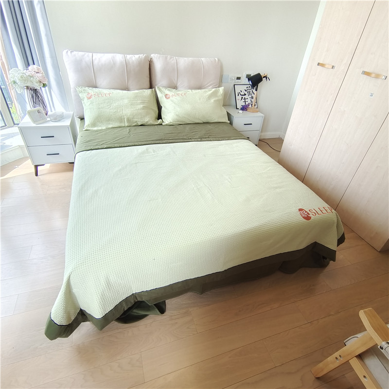 91家纺网 家纺一手货源 找家纺 眠博士 2023新款华夫格夏被四件套 夏被-果绿+松绿