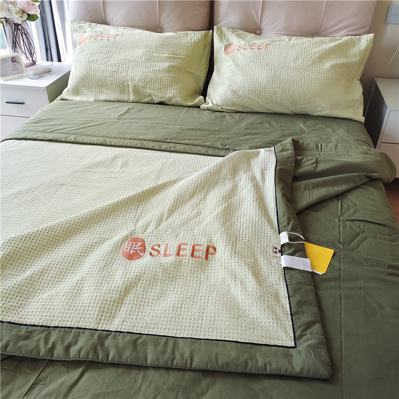 91家纺网 家纺一手货源 找家纺 眠博士 2023新款华夫格夏被四件套 夏被-果绿+松绿