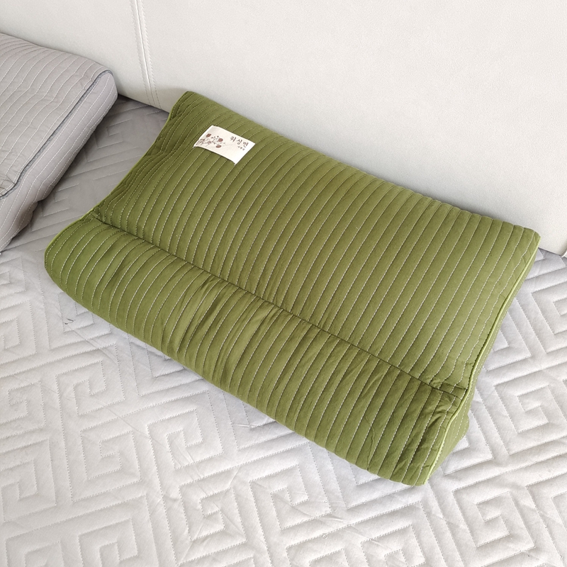 91家纺网 家纺一手货源 找家纺 （总）乐可 2023新款砂洗反牵引护颈荞麦枕头枕芯