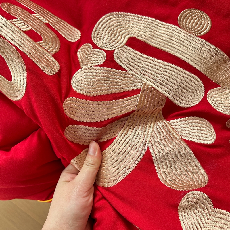 91家纺网 家纺一手货源 找家纺 玉雅2025新款婚庆棉花被刺绣大红结婚喜被被子被芯 棉花被-吾家今有喜