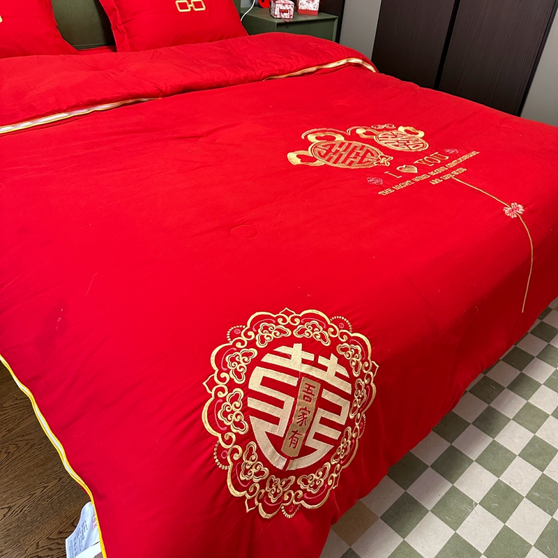 91家纺网 家纺一手货源 找家纺 2025婚庆棉花被刺绣大红结婚喜被被子被芯棉花子母被吾家双喜（红+红）