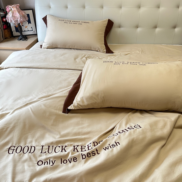 91家纺网 家纺一手货源 找家纺 易辰美 2024新款轻奢A类高克重斜纹云柔棉绣花四件套 卡其色