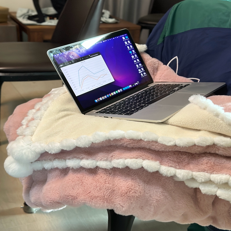 91家纺网 家纺一手货源 找家纺 潮邦创意家居 泡泡绒兔绒暖阳绒球毛毯子盖毯睡毯 球兔-沙粉