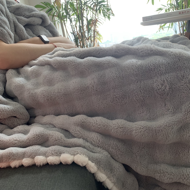 91家纺网 家纺一手货源 找家纺 （总）潮邦创意家居 2025新款泡泡绒兔绒暖阳绒球毛毯子盖毯睡毯