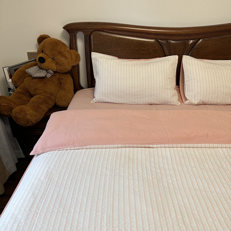 91家纺网 家纺一手货源 找家纺 安莱 2023新款爆款水洗棉提花锦瑟基础款四件套 锦瑟基础款-嫩粉