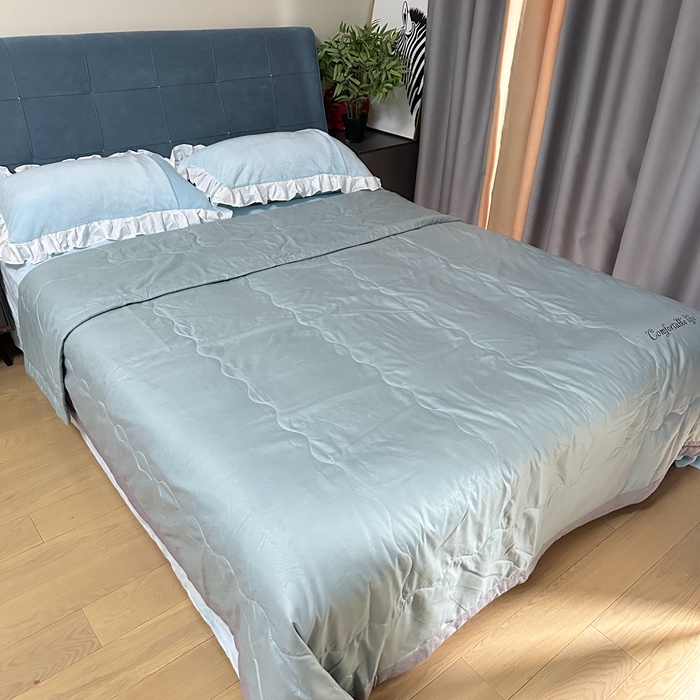 91家纺网 家纺一手货源 找家纺 壹张床 2025新款大豆纤维抗菌夏被夏凉被空调被被子被芯 浅绿