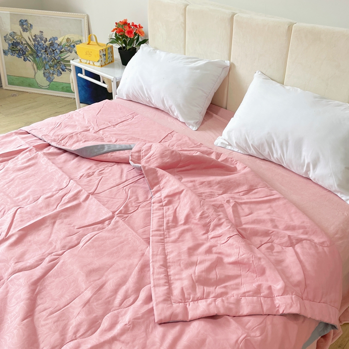 91家纺网 家纺一手货源 找家纺 壹张床 2025新款大豆纤维抗菌夏被夏凉被空调被被子被芯 粉玉