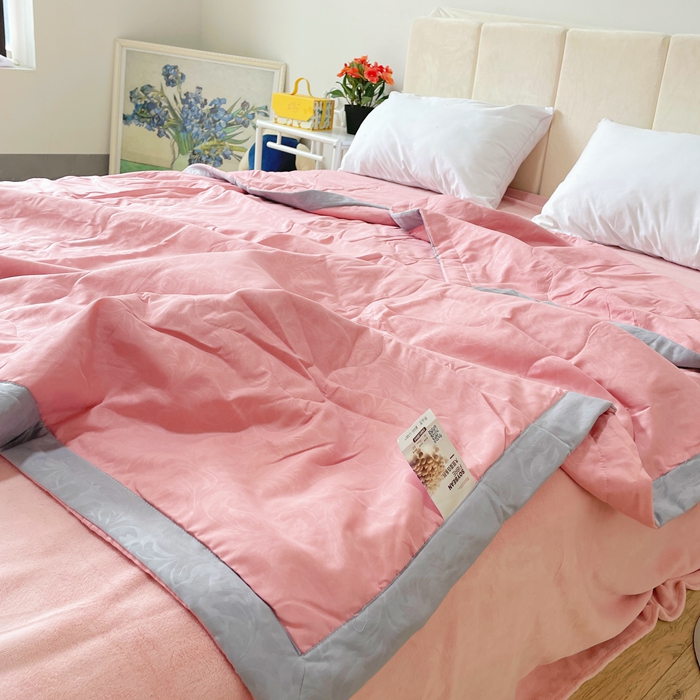 91家纺网 家纺一手货源 找家纺 壹张床 2025新款大豆纤维抗菌夏被夏凉被空调被被子被芯 粉玉