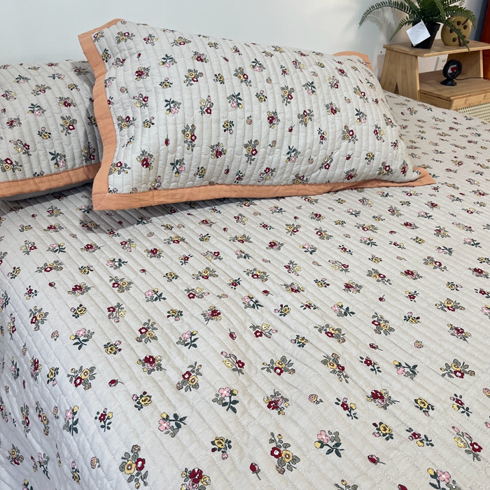 91家纺网 家纺一手货源 找家纺 美优兰 2023新款双面全棉水洗床盖 尤美