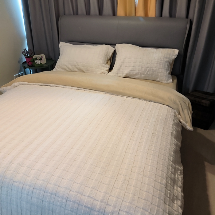 91家纺网 家纺一手货源 找家纺 逸尚阁 2024秋冬新款高克重兔兔绒牛奶绒四件套 白+咖