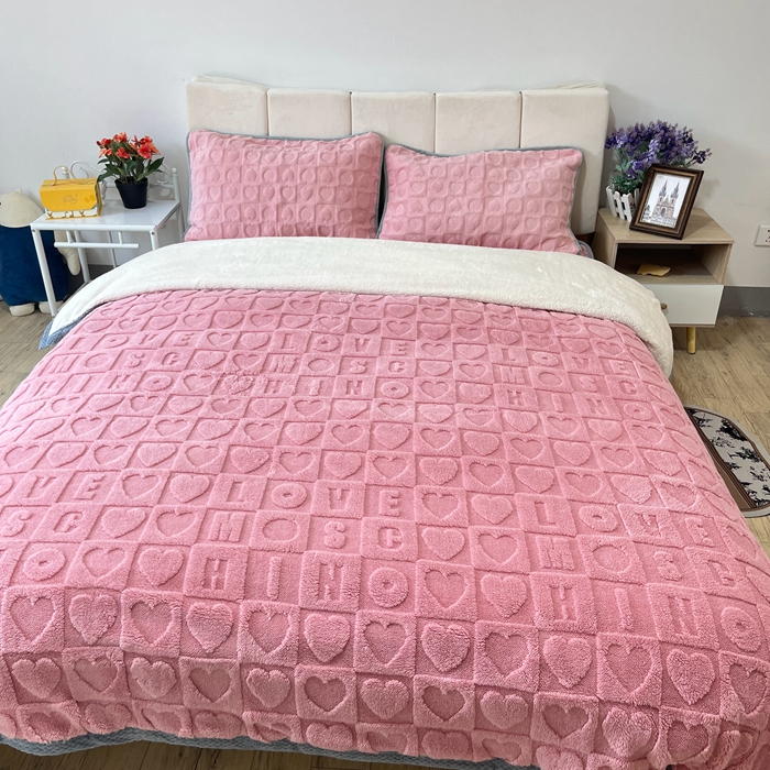 91家纺网 家纺一手货源 找家纺 法澳 2023新款230克塔芙绒被套+牛奶绒夹棉床笠款四件套 藕粉