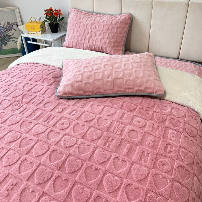 91家纺网 家纺一手货源 找家纺 法澳 2023新款230克塔芙绒被套+牛奶绒夹棉床笠款四件套 藕粉