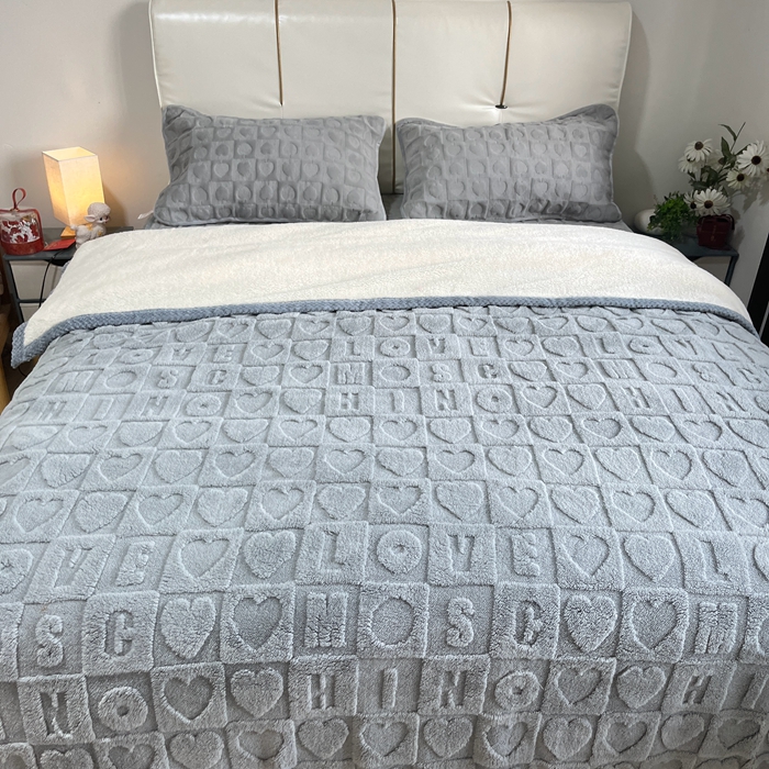 91家纺网 家纺一手货源 找家纺 法澳 2023新款230克塔芙绒被套+牛奶绒夹棉床笠款四件套 高级灰