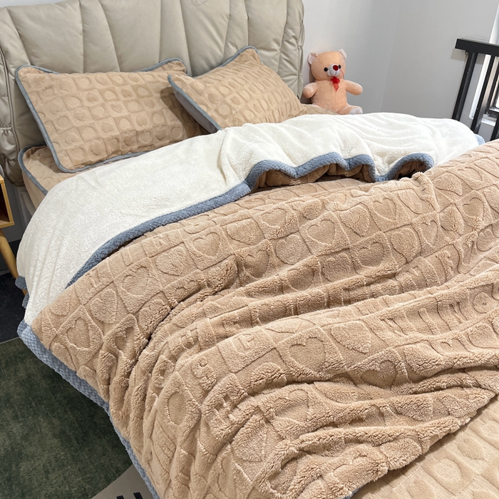 91家纺网 家纺一手货源 找家纺 法澳 2023新款230克塔芙绒被套+牛奶绒夹棉床笠款四件套 奶咖