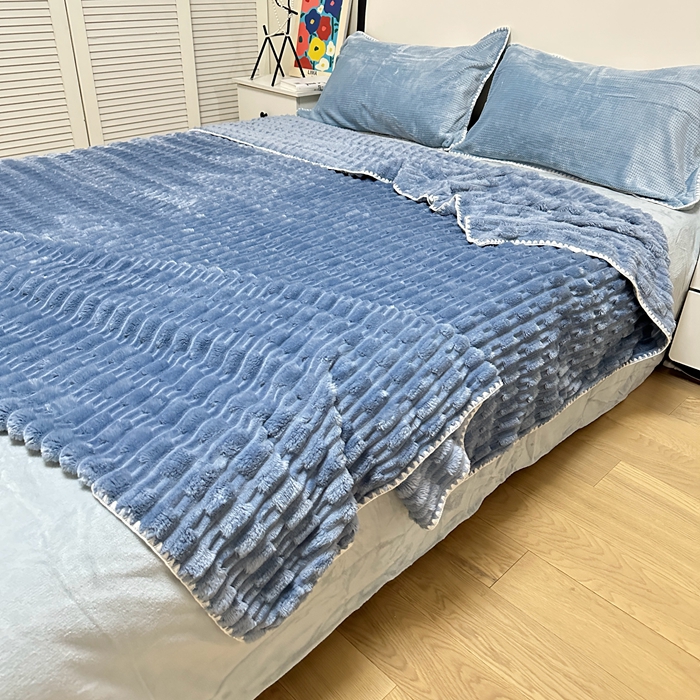 91家纺网 家纺一手货源 找家纺 法澳 2024新款A类仿兔毛绒300克牛奶绒多功能盖毯空调毯毛毯