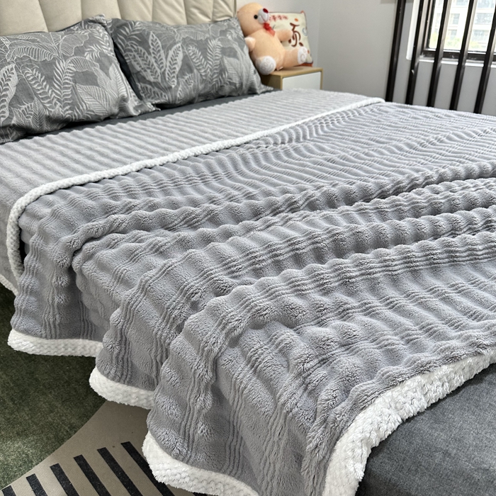 91家纺网 家纺一手货源 找家纺 法澳 2024新款A类仿兔毛绒300克牛奶绒多功能盖毯空调毯毛毯