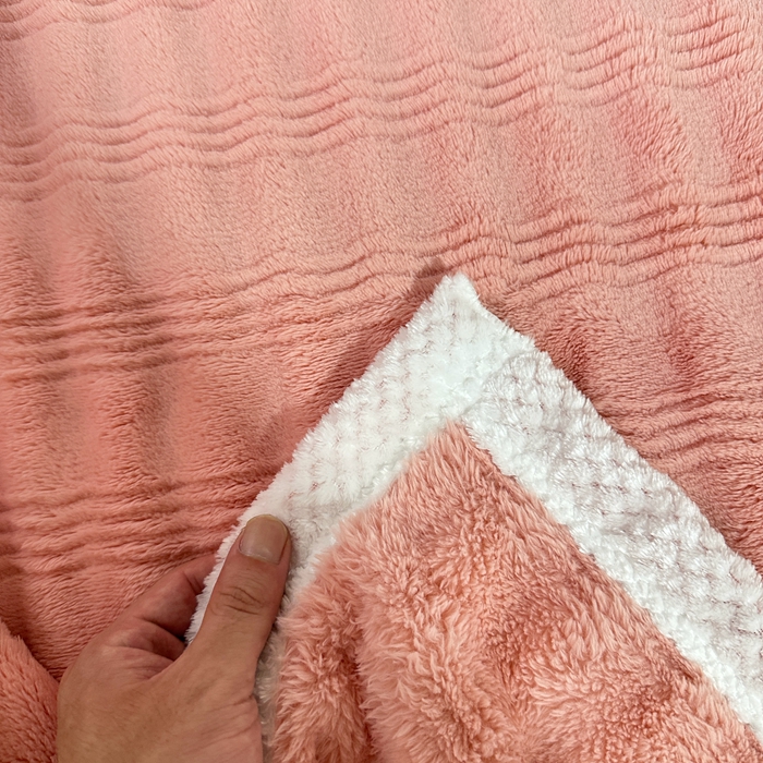 91家纺网 家纺一手货源 找家纺 法澳 2024新款A类仿兔毛绒300克牛奶绒多功能盖毯空调毯毛毯