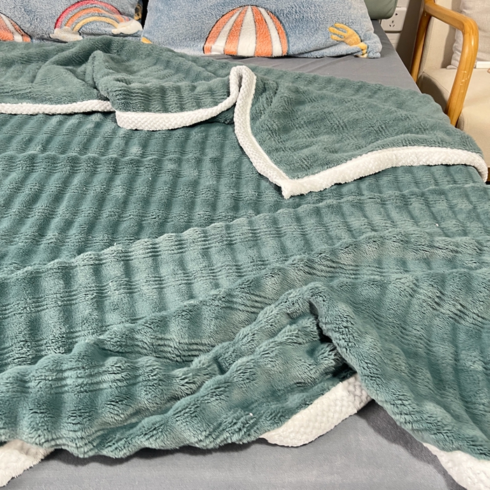 91家纺网 家纺一手货源 找家纺 法澳 2024新款A类仿兔毛绒300克牛奶绒多功能盖毯空调毯毛毯