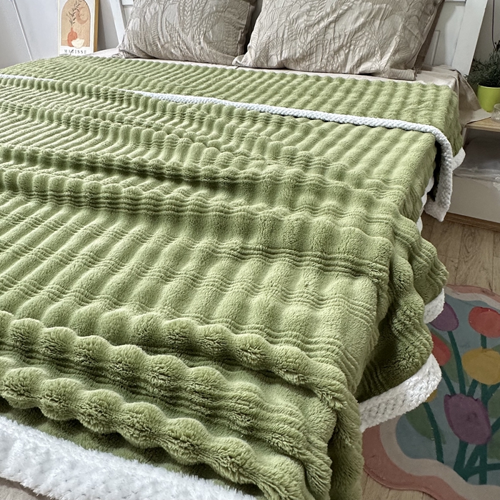 91家纺网 家纺一手货源 找家纺 法澳 2024新款A类仿兔毛绒300克牛奶绒多功能盖毯空调毯毛毯