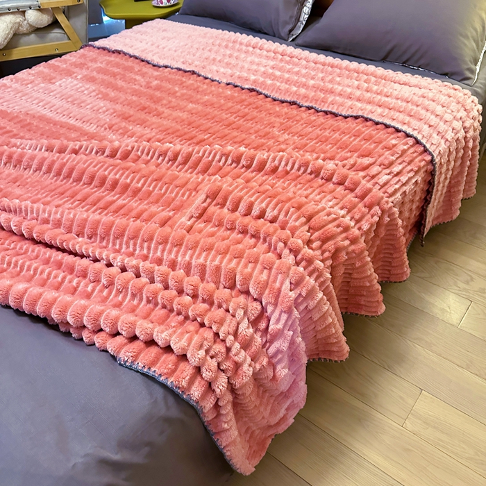 91家纺网 家纺一手货源 找家纺 法澳 2024新款A类仿兔毛绒300克牛奶绒多功能盖毯空调毯毛毯