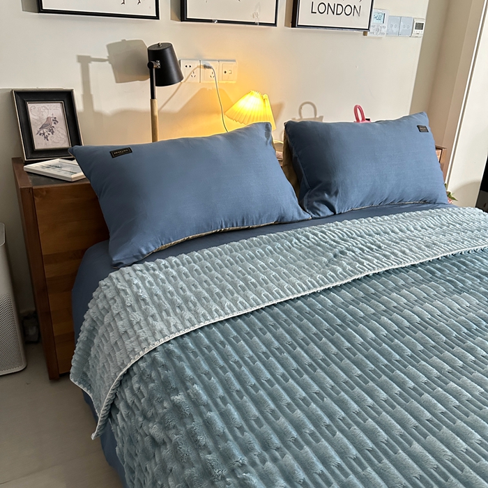 91家纺网 家纺一手货源 找家纺 法澳 2024新款A类仿兔毛绒300克牛奶绒多功能盖毯空调毯毛毯