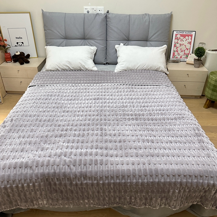 91家纺网 家纺一手货源 找家纺 法澳 2024新款A类仿兔毛绒300克牛奶绒多功能盖毯空调毯毛毯