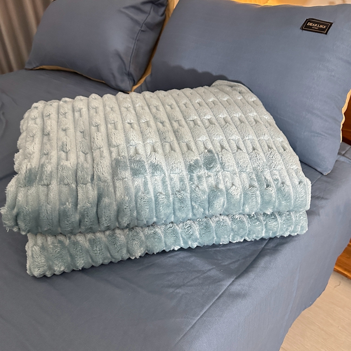 91家纺网 家纺一手货源 找家纺 （总）法澳 2024新款A类仿兔毛绒300克牛奶绒多功能盖毯空调毯毛毯