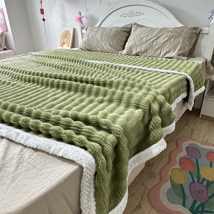 91家纺网 家纺一手货源 找家纺 法澳 2024新款A类仿兔毛绒300克牛奶绒多功能盖毯空调毯毛毯