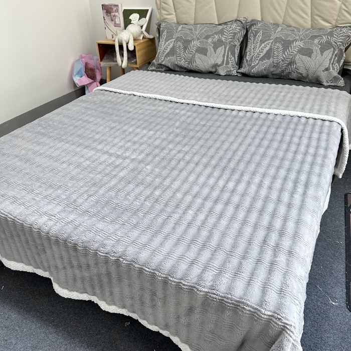 91家纺网 家纺一手货源 找家纺 法澳 2024新款A类仿兔毛绒300克牛奶绒多功能盖毯空调毯毛毯