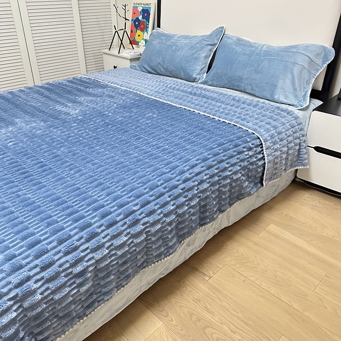 91家纺网 家纺一手货源 找家纺 法澳 2024新款A类仿兔毛绒300克牛奶绒多功能盖毯空调毯毛毯