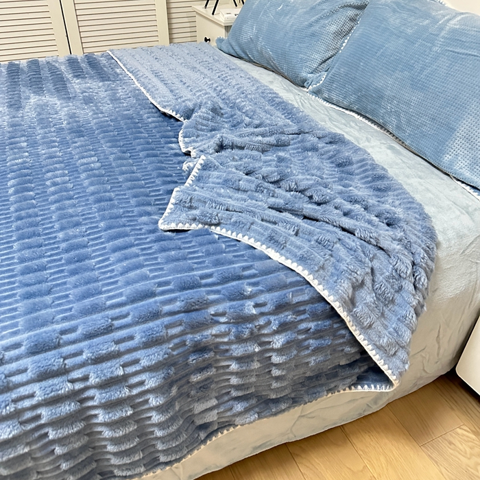 91家纺网 家纺一手货源 找家纺 法澳 2024新款A类仿兔毛绒300克牛奶绒多功能盖毯空调毯毛毯