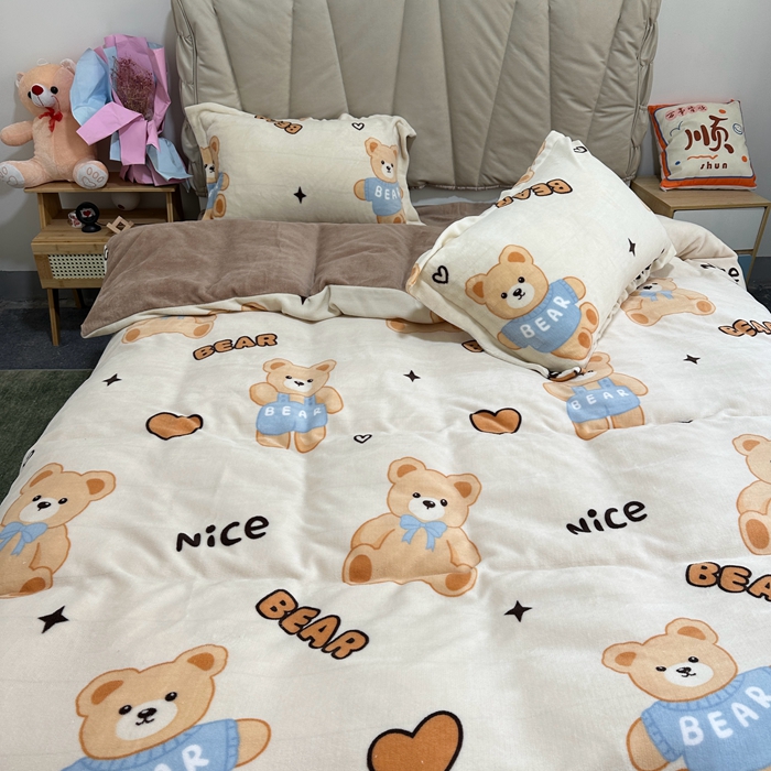 91家纺网 家纺一手货源 找家纺 逸尚阁 2024新款高克重牛奶绒印花四件套（包含买家秀） 可爱熊