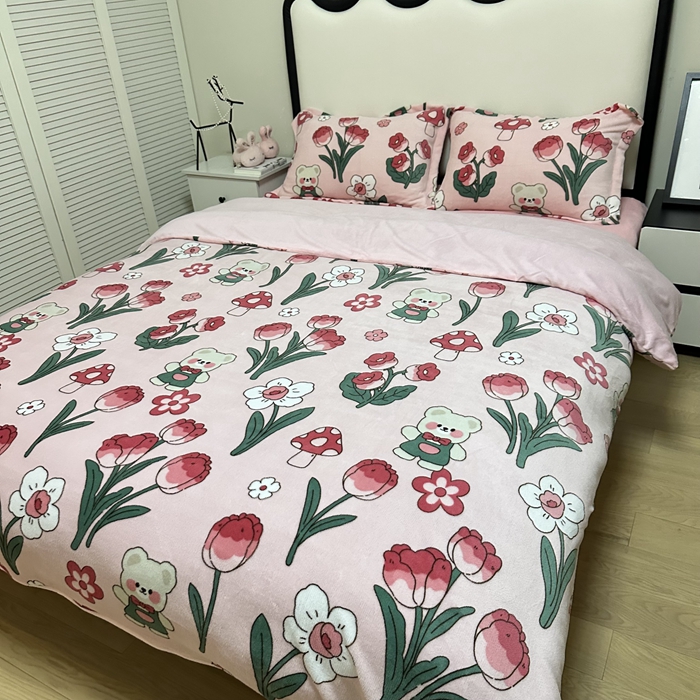 91家纺网 家纺一手货源 找家纺 逸尚阁 2024新款高克重牛奶绒印花四件套（包含买家秀） 缤纷花语