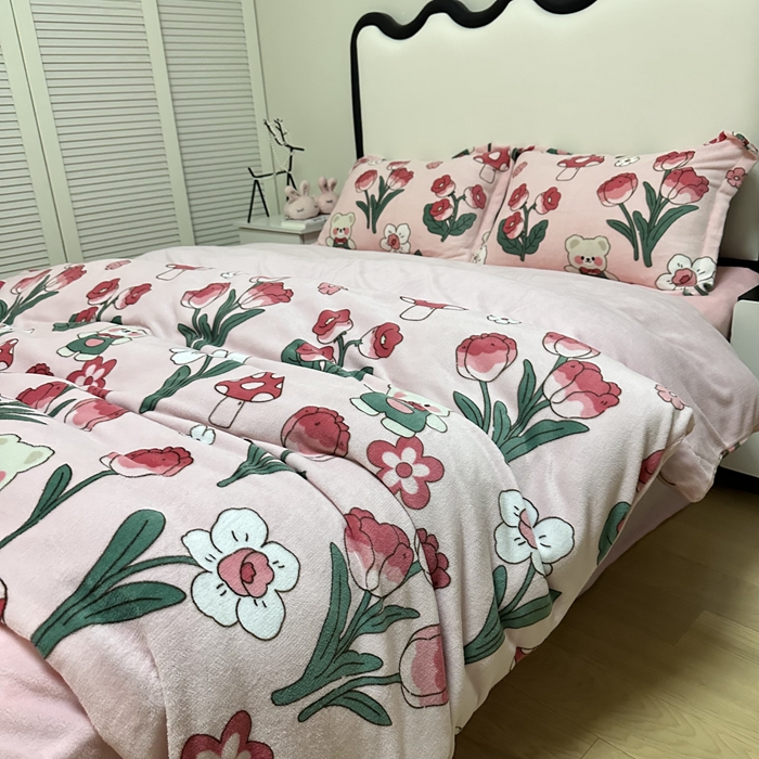 91家纺网 家纺一手货源 找家纺 逸尚阁 2024新款高克重牛奶绒印花四件套（包含买家秀） 缤纷花语