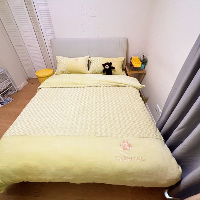 91家纺网 家纺一手货源 找家纺 眷恋 2024新款兔毛牛奶绒四件套 玫瑰之恋-抹茶绿