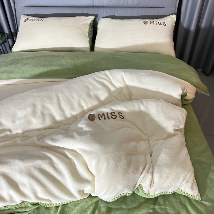 91家纺网 家纺一手货源 找家纺 （总）眷恋 2024新款贝壳边牛奶绒刺绣四件套