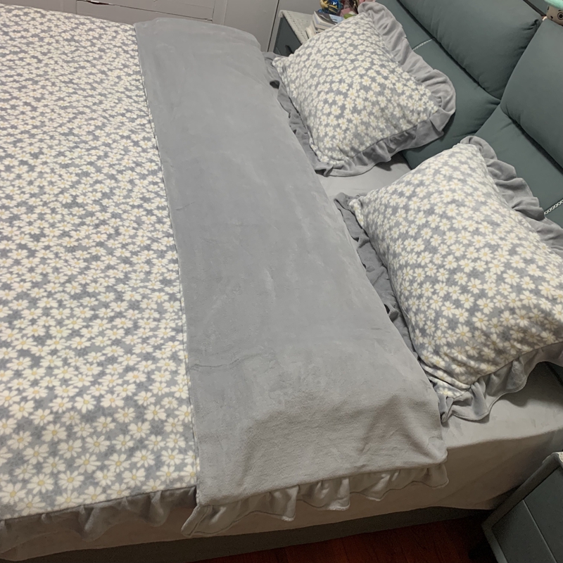 91家纺网 家纺一手货源 找家纺 春光里-2023新款高克重花边款直播热卖牛奶绒四件套 小雏菊-灰