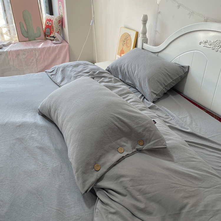 91家纺网 家纺一手货源 找家纺 纽扣款INS无印风四件套小竺棉日式云柔水洗棉轻奢高级床单款无印风纽扣款