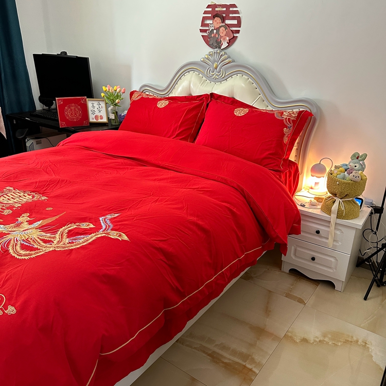 91家纺网 家纺一手货源 找家纺 金麦家纺 2023新款亲肤舒适刺绣婚庆四件套系列 喜结良缘