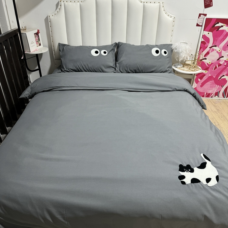 91家纺网 家纺一手货源 找家纺 N先生 2024新款美拉德多巴胺毛巾绣四件套-猫咪系列 猫咪-高级灰