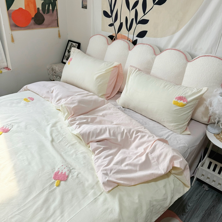 91家纺网 家纺一手货源 找家纺 红嘴企鹅 2025新款全棉卡通毛巾绣四件套 冰淇淋-纯棉