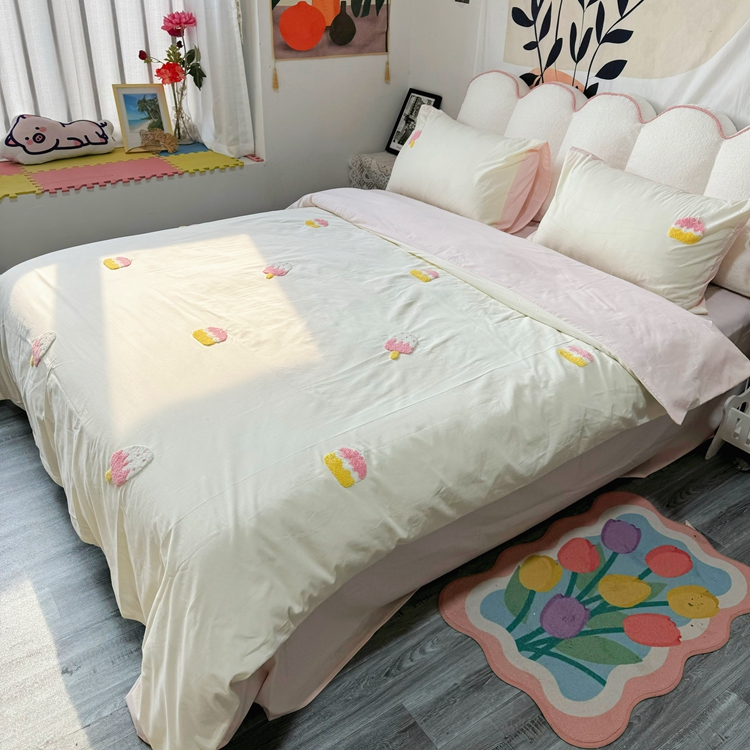 91家纺网 家纺一手货源 找家纺 红嘴企鹅 2025新款全棉卡通毛巾绣四件套 冰淇淋-纯棉